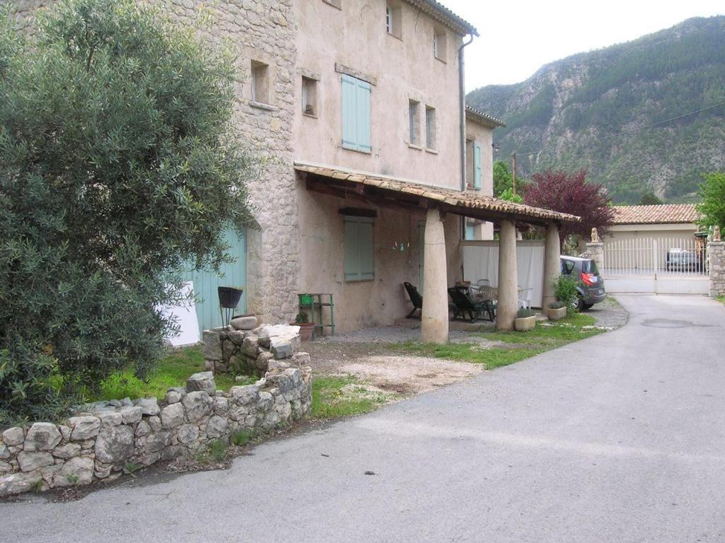 Studio Massacan Entrevaux Buitenkant foto